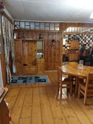 Guest House-Waterfall Chokhuldi Εξωτερικό φωτογραφία